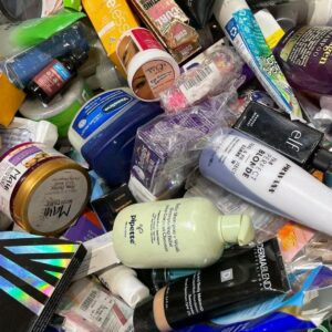 Mix Cosmetics and Makeups