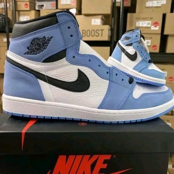 Nike sneakers pallet - Image 2